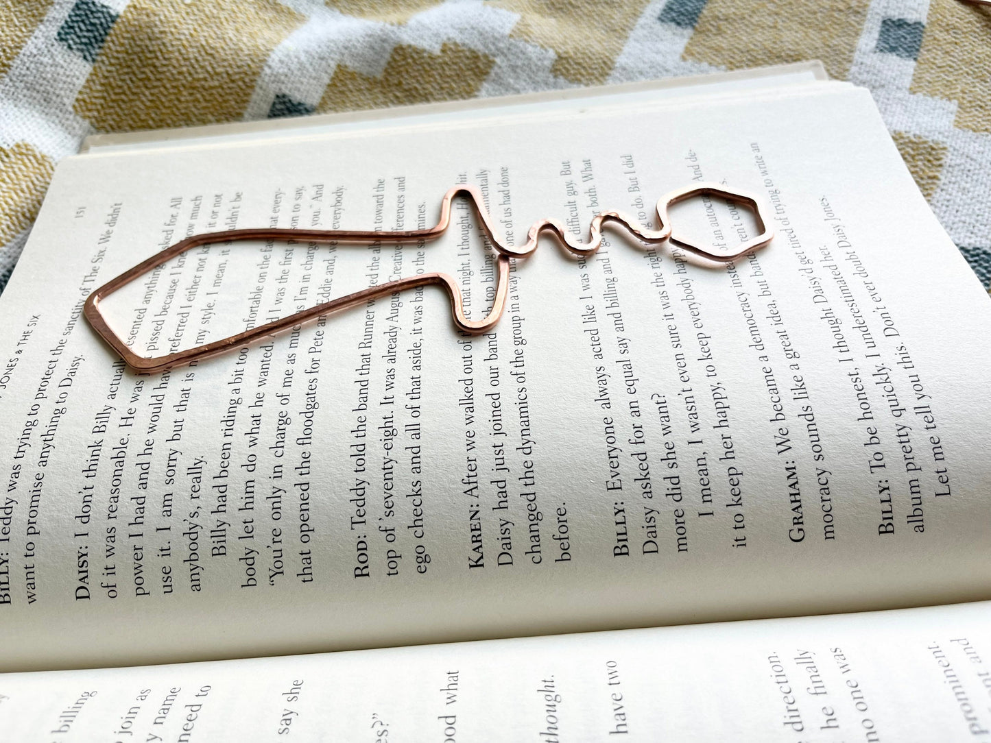 Sword Sai Bookmark | Handmade Copper Bookmark | Wire Line Art | Medieval Fantasy Science Fiction Book Accessories | Bookworm Gift Stationary