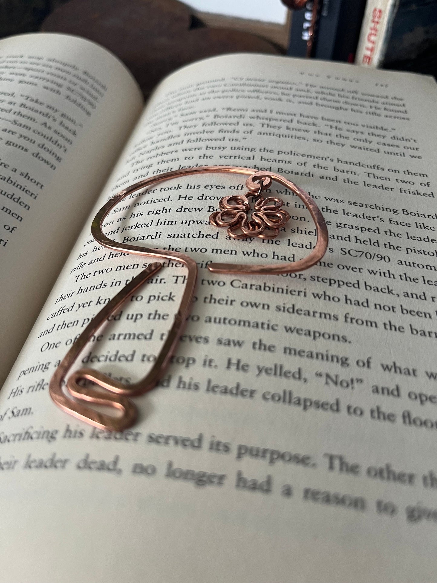 Handmade Copper Flower Bookmark: Wire Line Art Book Accessory Reading Stationary