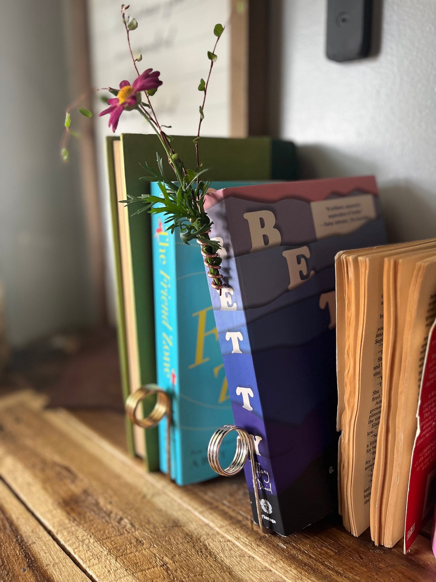 Copper Flower Holder Handmade Bookmark: Spiral Flower Book Hook Reading Stationary