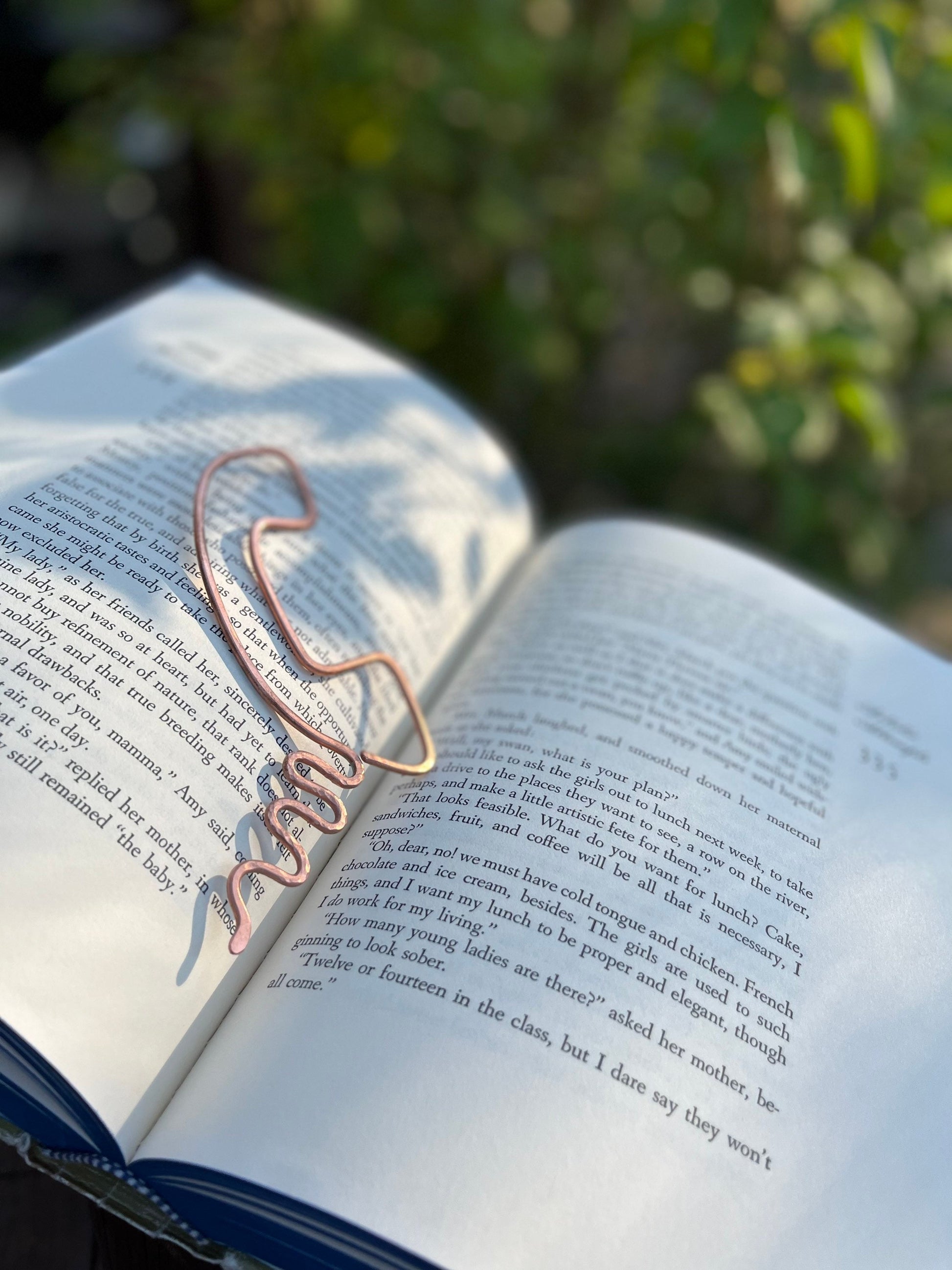 Phone Bookmark | Handmade Salvaged Copper Wire Line Art | Bookworm Gift | Reading Journal Stationary | Notebook Accessories | Book Jewelry