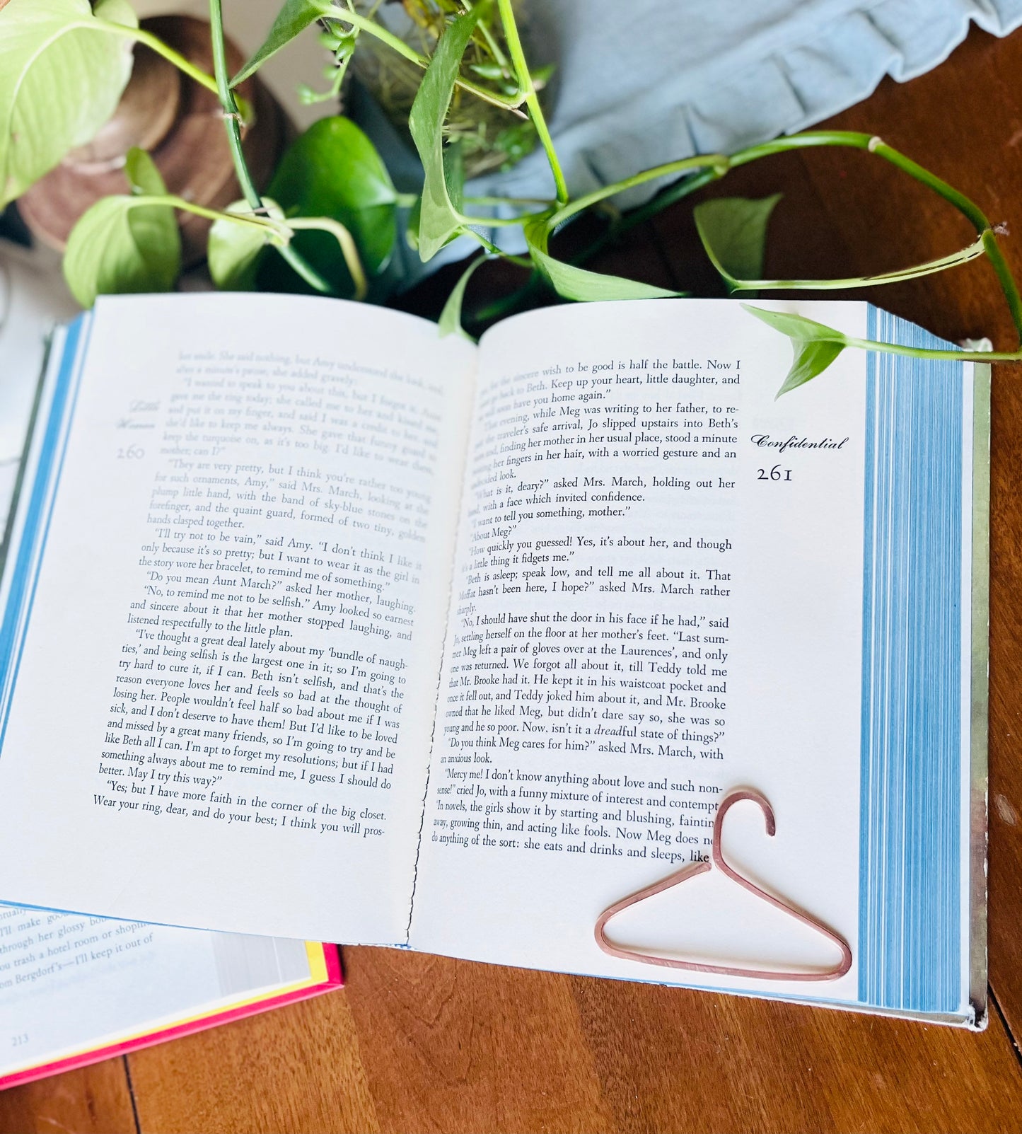 Minimalist Bookmark | Handmade Salvaged Copper Wire Line Art | Hanger | Reading Journal Accessories | Notebook Stationary | Book Jewelry