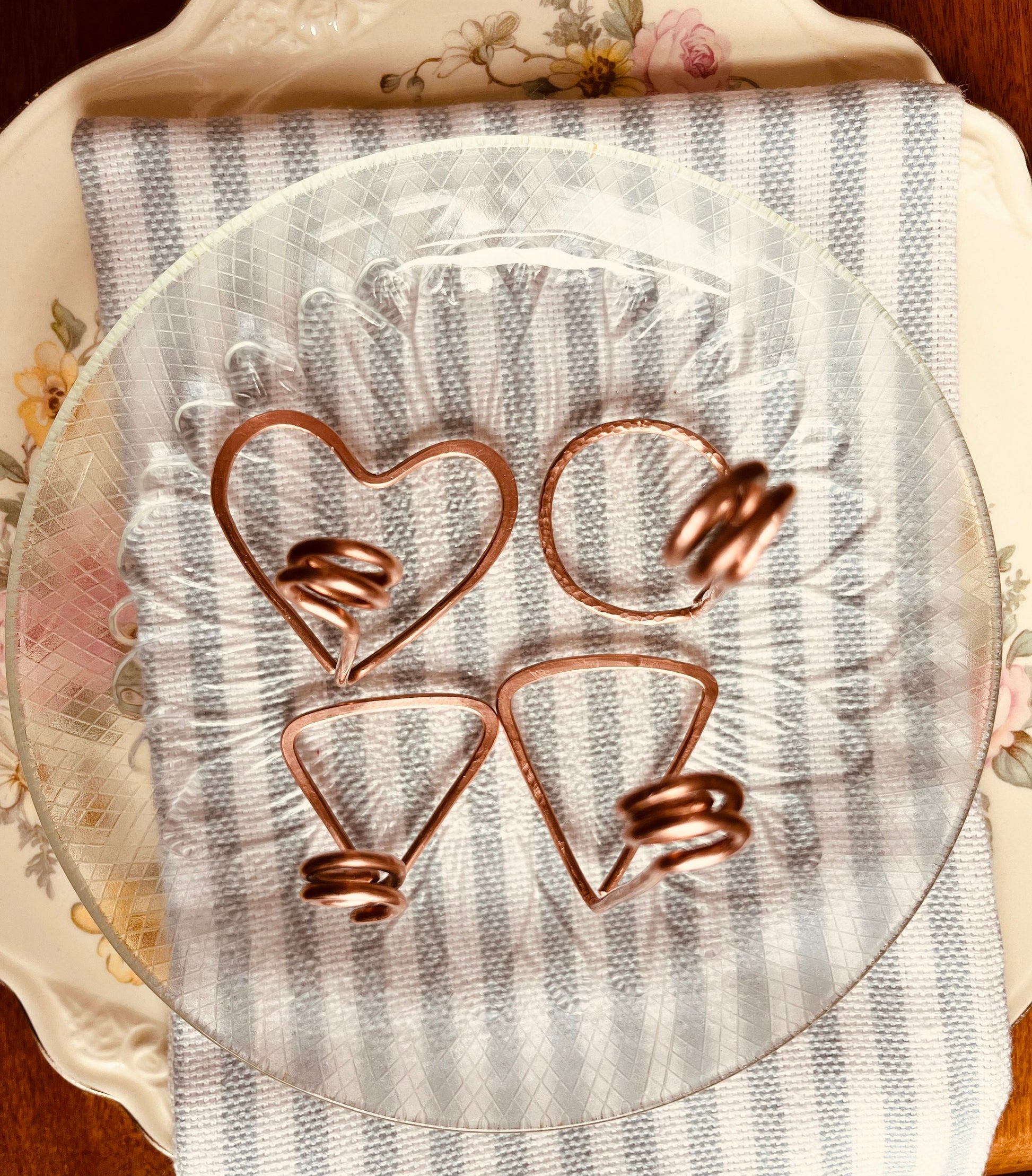 Place Card Holder | Name Card Holder | Handmade Design Salvaged Copper Wire | Rustic Photo Holder | Rustic Wedding Event Table Decor Holder