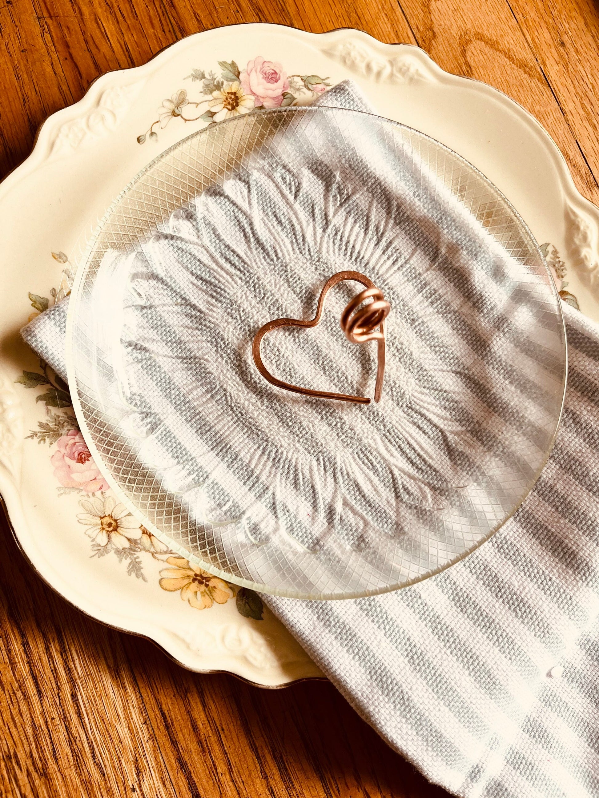 Place Card Holder | Name Card Holder | Handmade Design Salvaged Copper Wire | Rustic Photo Holder | Rustic Wedding Event Table Decor Holder