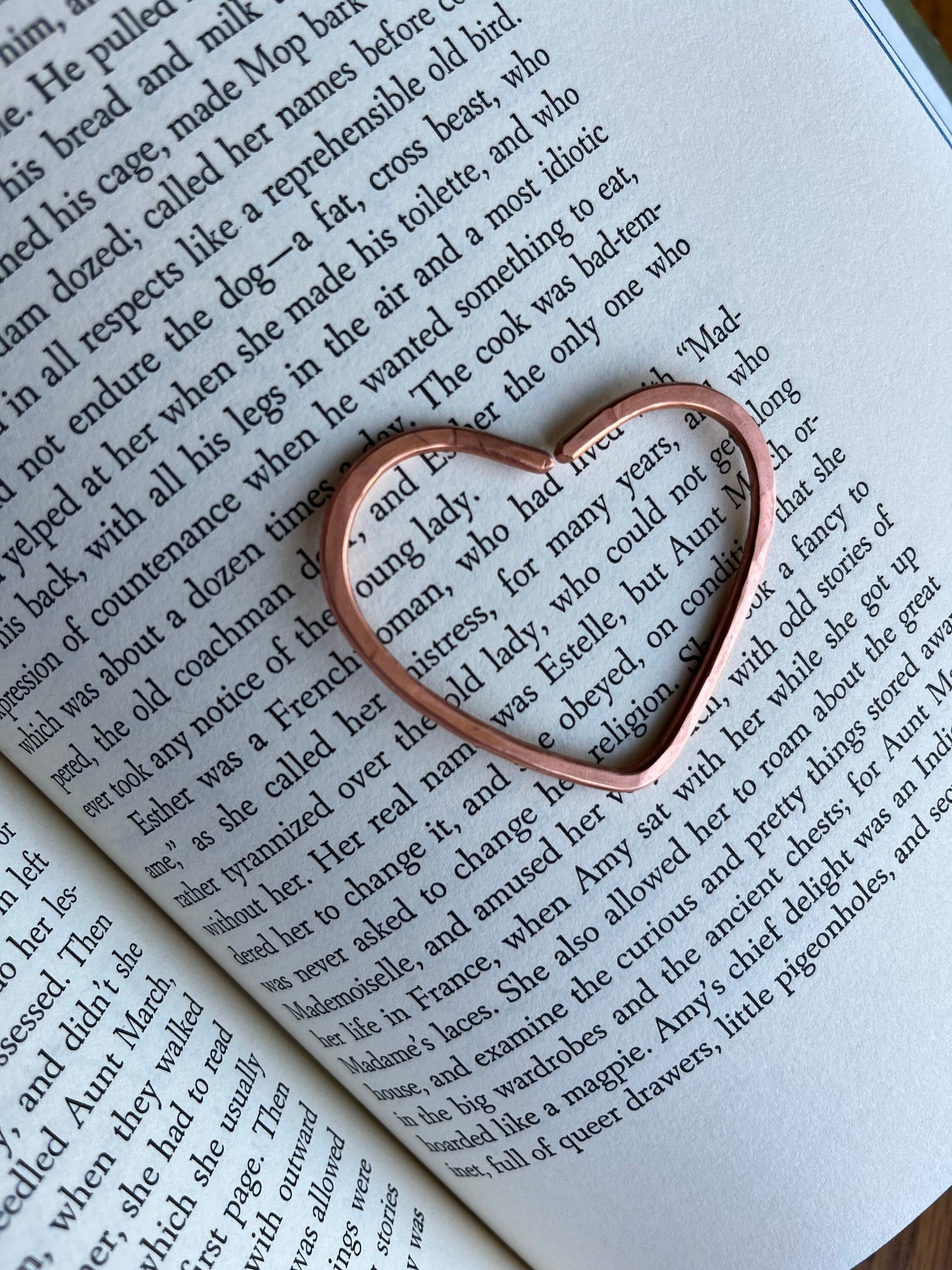 Heart Bookmark | Handmade Copper Wire Line Art | Wedding Bridal Shower Favor | Book Jewelry | Notebook Stationary |Reading Accessories