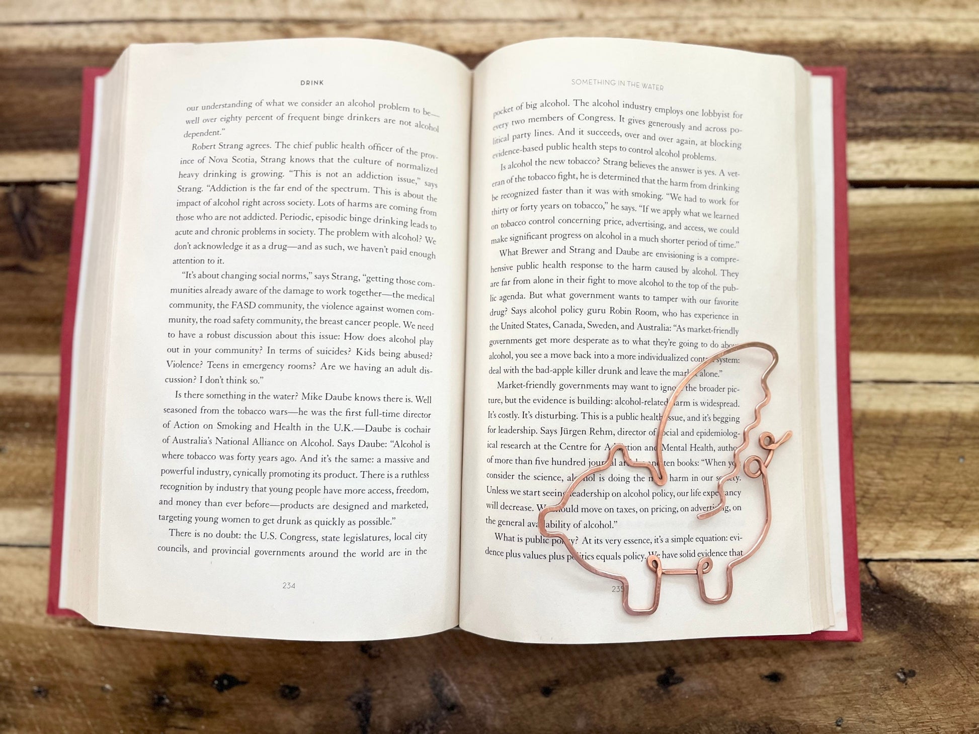 Pig Bookmark | When Pigs Fly Bookmark | Handmade Copper Wire Line Art | Journal Notebook Accessories | Reading Stationary | Book Jewelry
