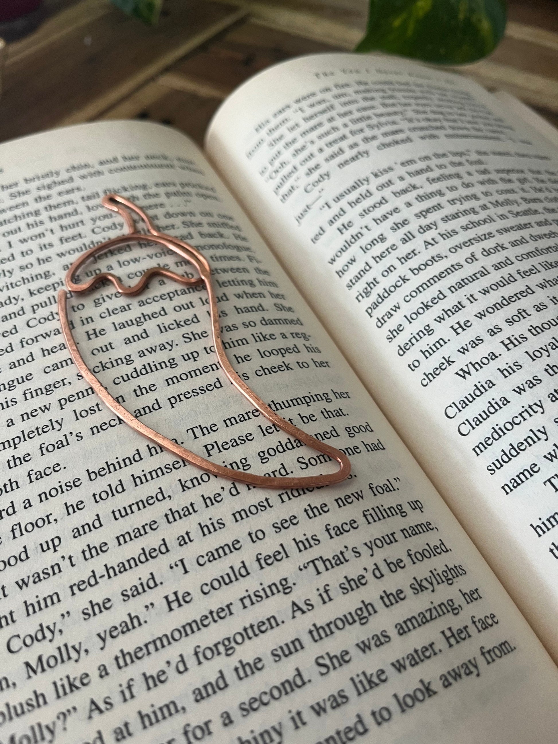 Spicy Romance Emoji Bookmark | Handmade Salvaged Copper Wire Line Art | Book Jewelry | Reading Journal Stationary | Notebook Accessories