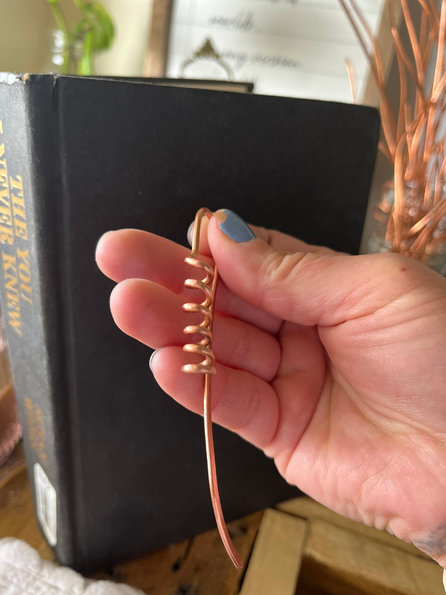 Flower Spiral Holder Book Hook Bookmark | Handmade Copper Wire Line Art | Book Jewelry | Reading Journal Stationary | Notebook Accessories