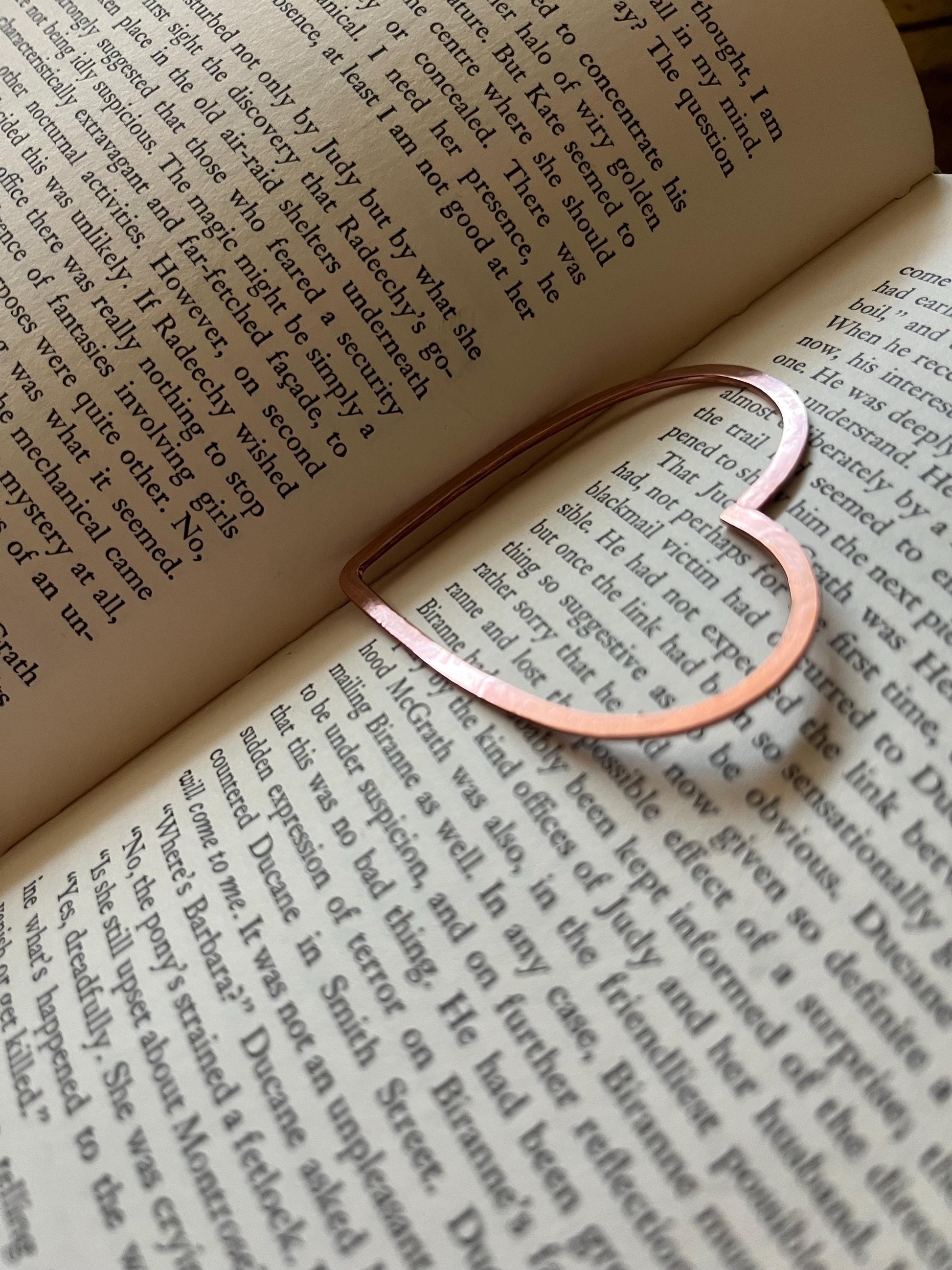 Copper Heart Handmade Bookmark: Wire Art Book Jewelry Reading Stationary