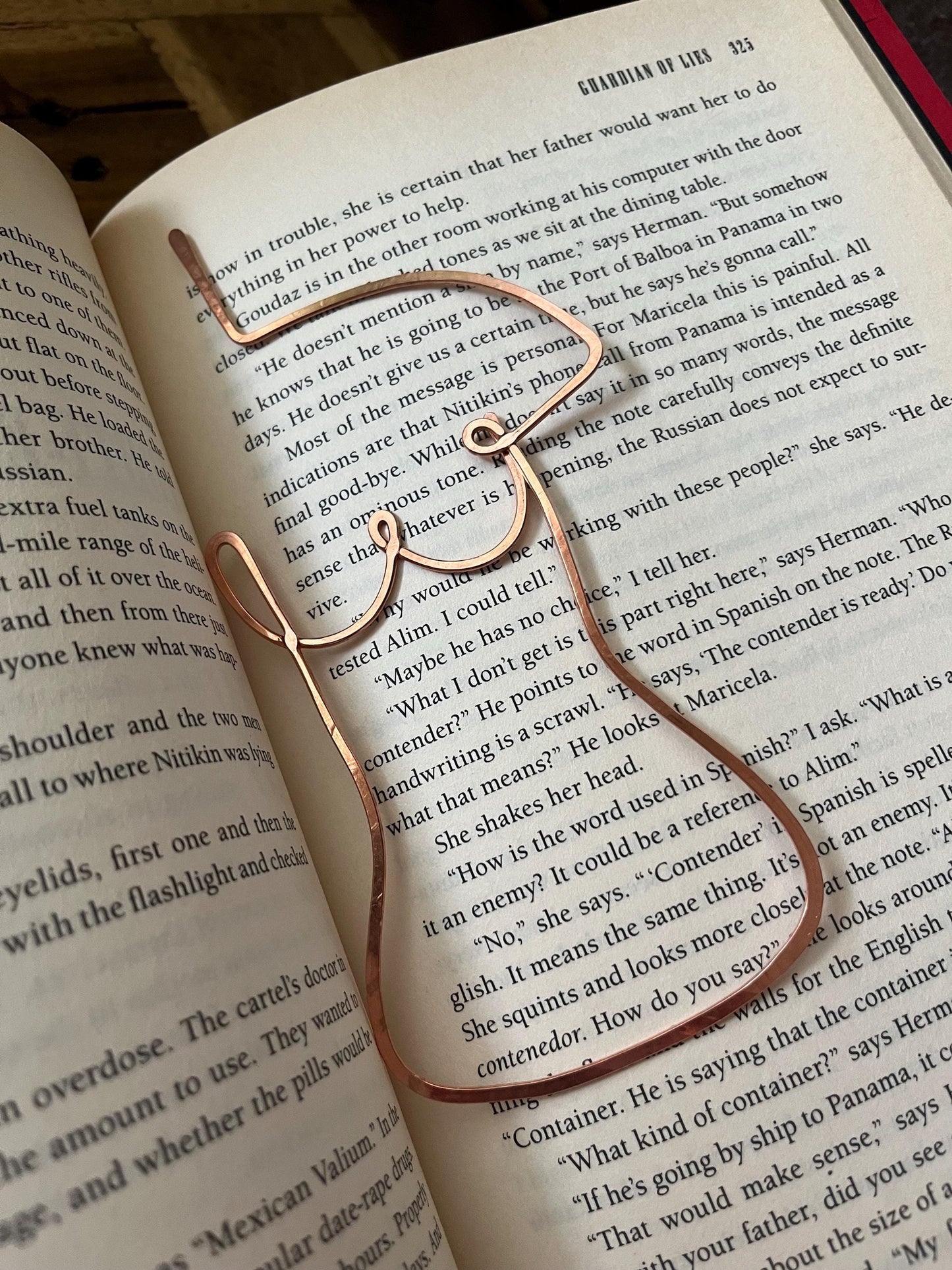 Copper Wire Handmade Bookmark: Body Silhouette Line Art Reading Stationary