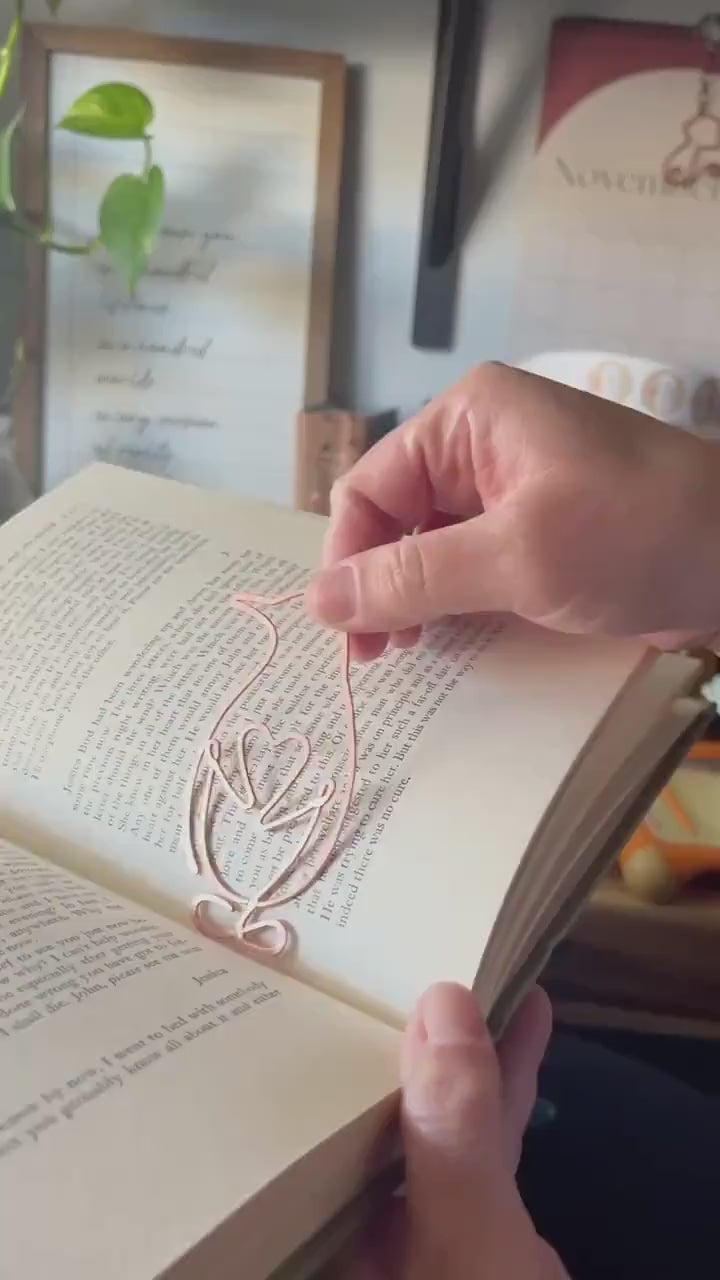 Handmade Copper Penguin Bookmark: Book Lover Gift, Reading Accessory