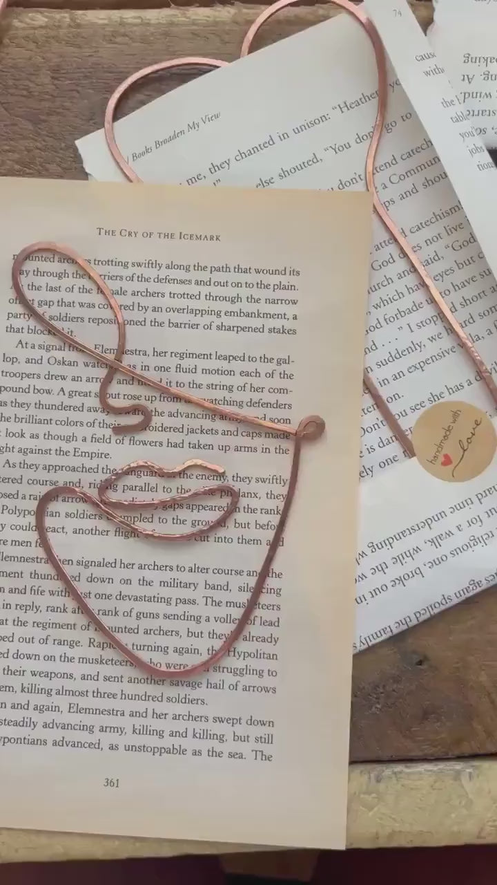Copper Wire Handmade Bookmark: Abstract Line Art Book Accessory Reading Stationary