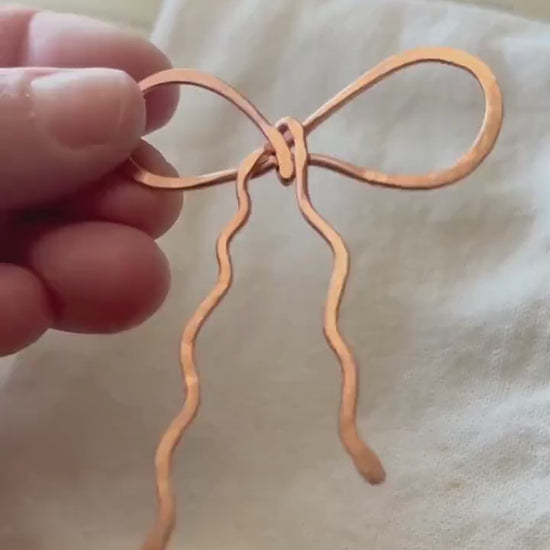 Custom Bow Handmade Wire Bookmark: Unique Bookish Jewelry, Metal Book Mark, Book Lover Gift, Book Clubs and Reading Accessory